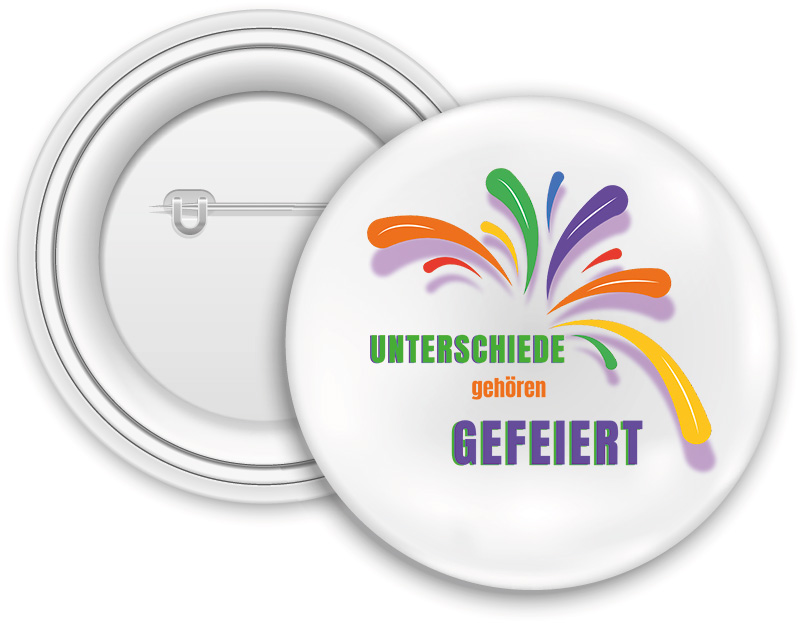 Button Unterschiede gehören gefeiert (Ø 3,2 cm)       